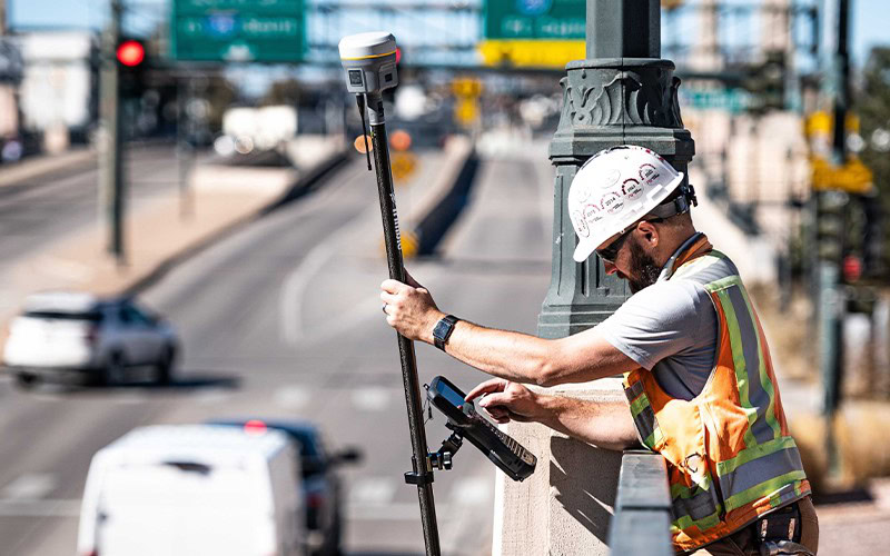 Bộ điều khiển Trimble TSC5 