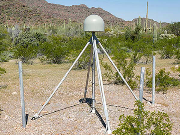 Trạm điều khiển - thành phần cơ bản trong hệ thống GNSS.