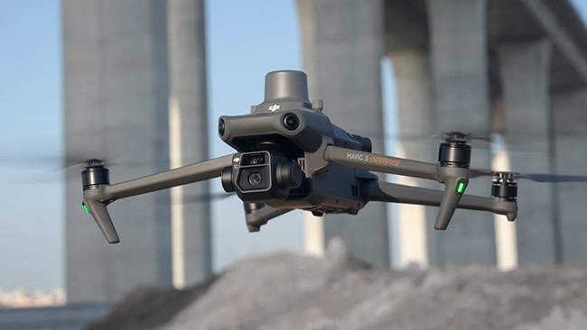 Máy bay không người lái DJI Mavic 3E được ứng dụng phổ biến trong khảo sát và thành lập bản đồ.