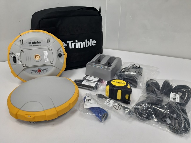 Trải nghiệm thiết bị GNSS RTK hãng Trimble khi thuê máy tại Đất Hợp