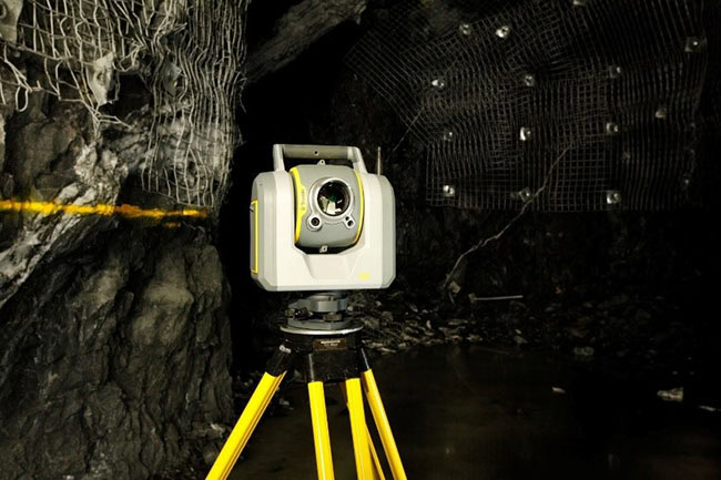 Khảo sát địa hình nhanh hơn với máy toàn đạc tích hợp quét 3D laser